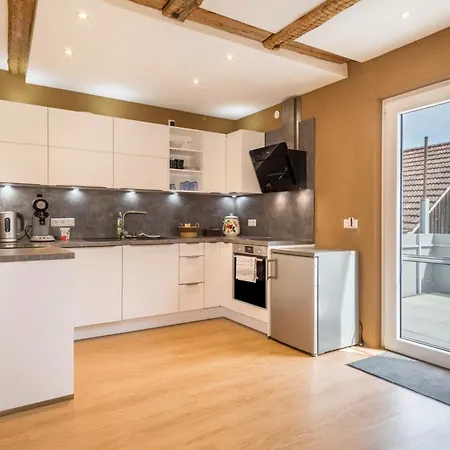 Apartment Lang *